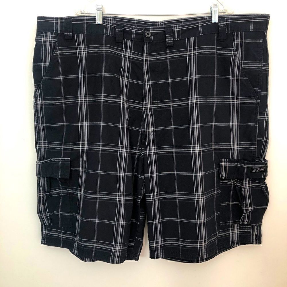Wrangler Size 48 Black Shorts!